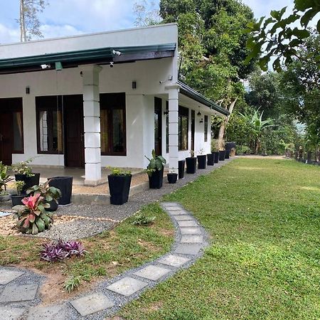 Bed and Breakfast Ceylon Rich Leaves Елла Екстер'єр фото