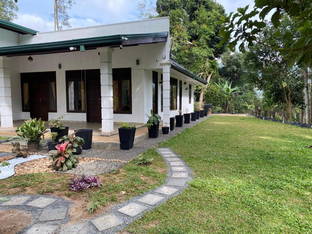 Bed and Breakfast Ceylon Rich Leaves Елла Екстер'єр фото